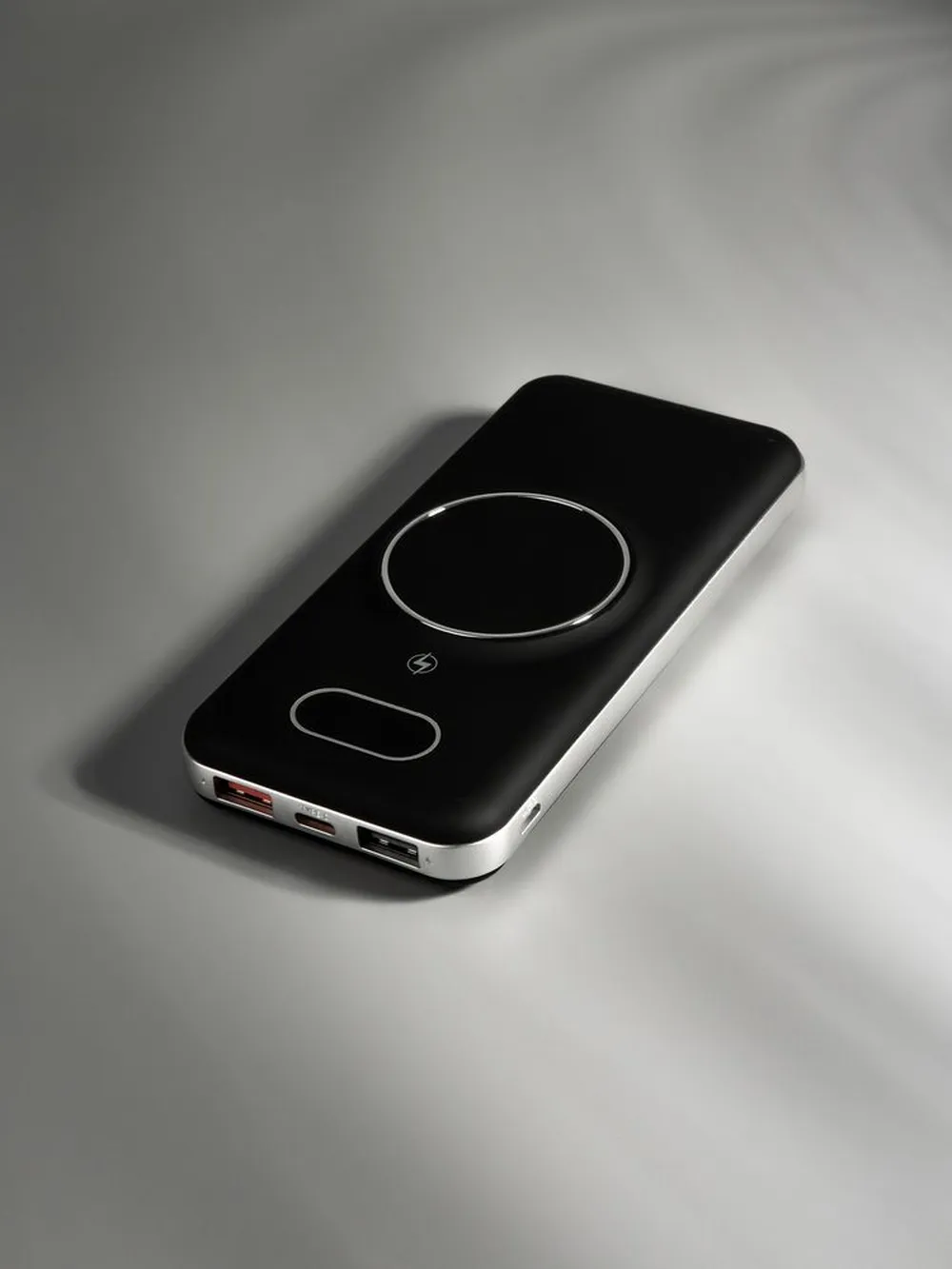 Внешний аккумулятор Omni Pro 10000 мАч, черный заказать онлайн с вашим дизайном на заказ в Москве и области