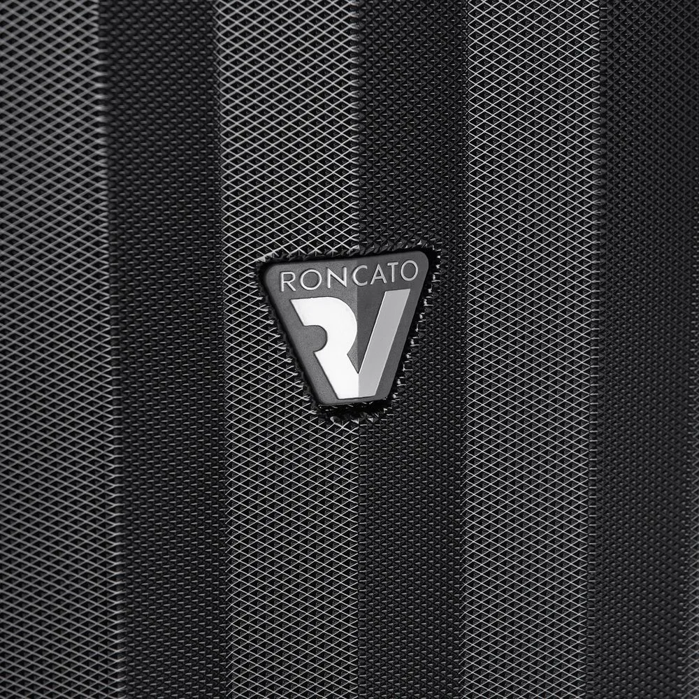 Чемодан Uno Zip Special L, черный заказать онлайн с вашим дизайном на заказ в Москве и области