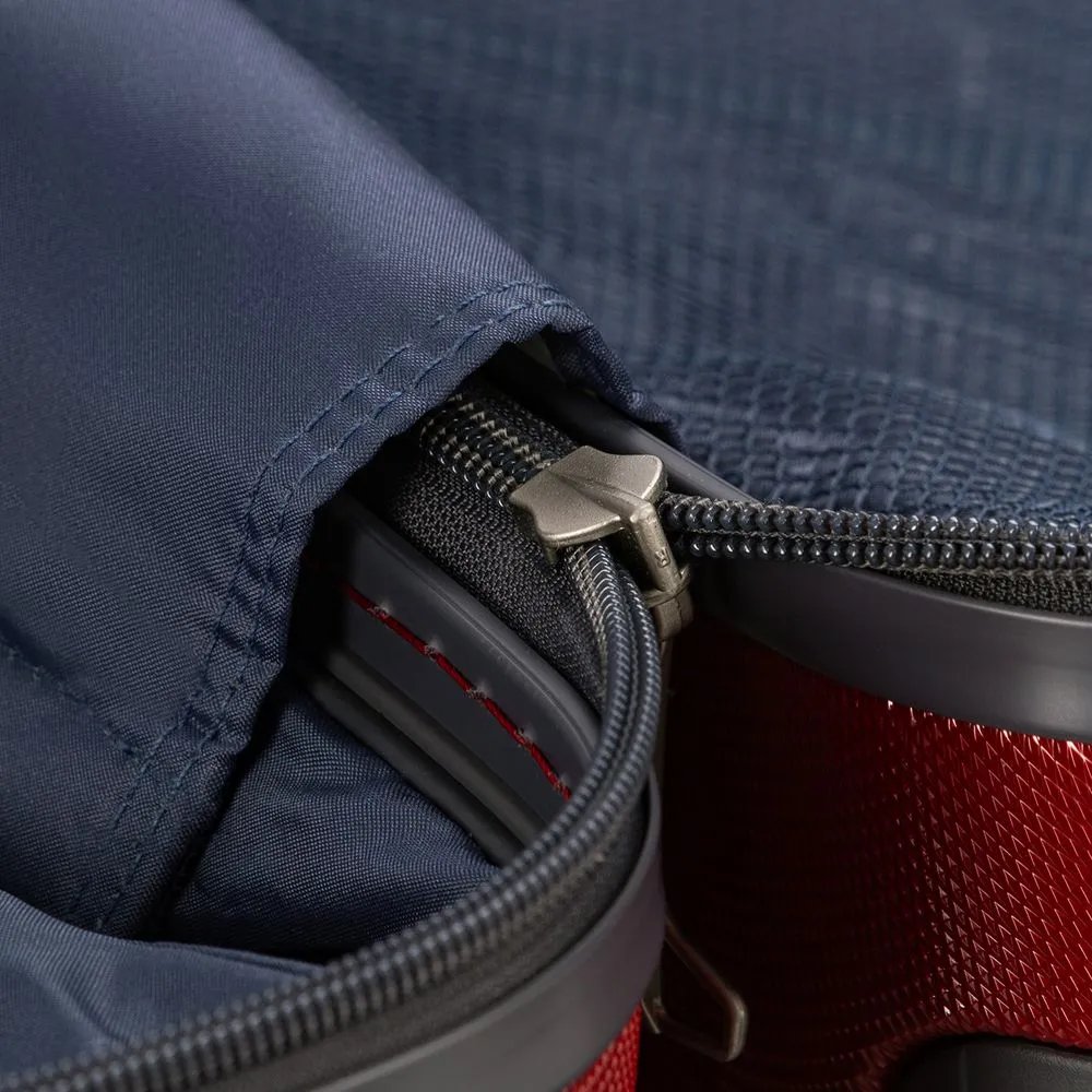Чемодан Uno Zip Special M, красный заказать онлайн с вашим дизайном на заказ в Москве и области
