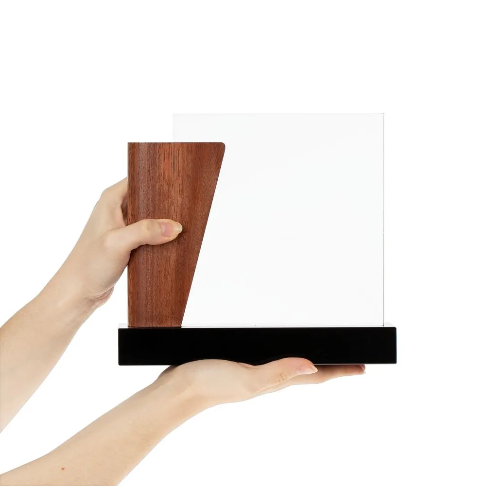 Стела Voitto заказать онлайн с вашим дизайном на заказ в Москве и области