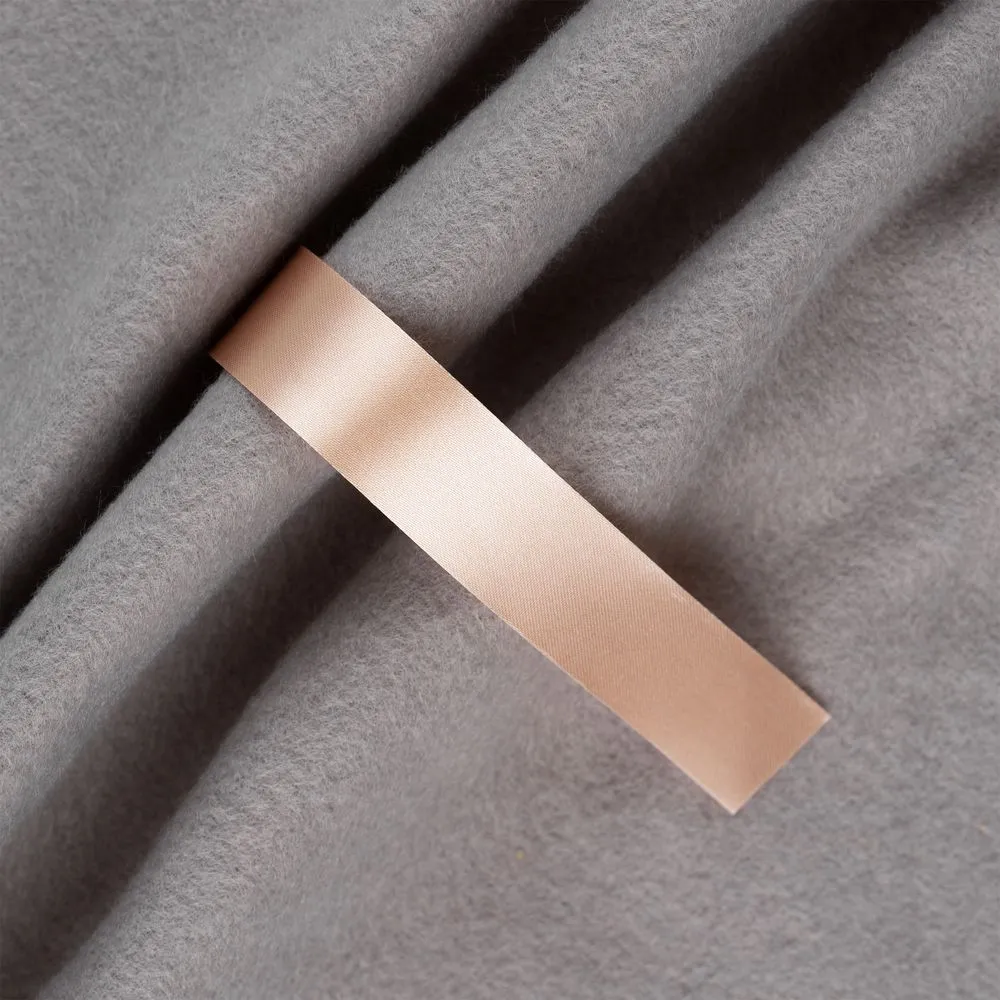 Лента сатиновая Satin 20 S, светло-бежевая, 20 см заказать онлайн с вашим дизайном на заказ в Москве и области