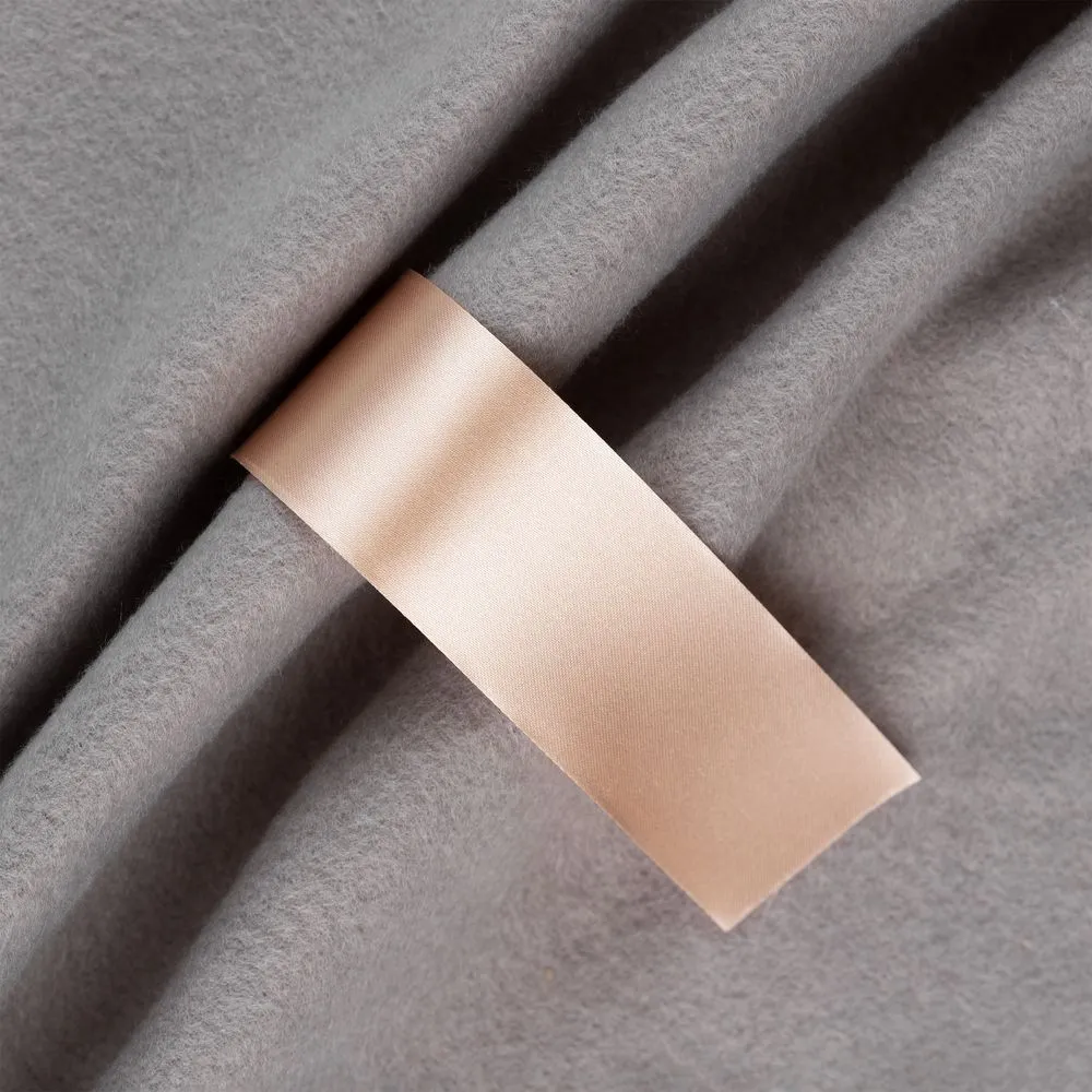 Лента сатиновая Satin 35 L, светло-бежевая, 140 см заказать онлайн с вашим дизайном на заказ в Москве и области