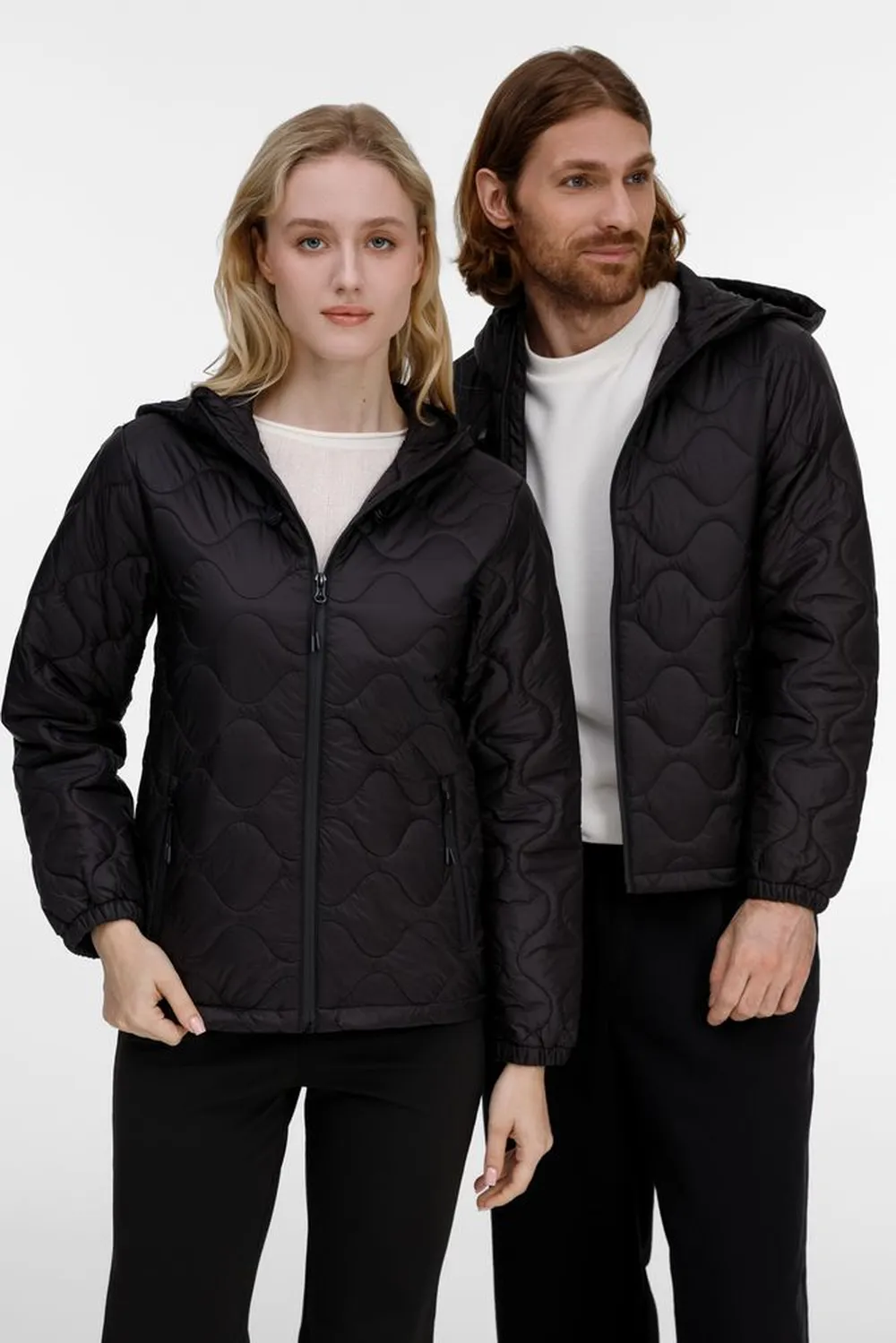 Куртка унисекс Tarnaby, черная заказать онлайн с вашим дизайном на заказ в Москве и области