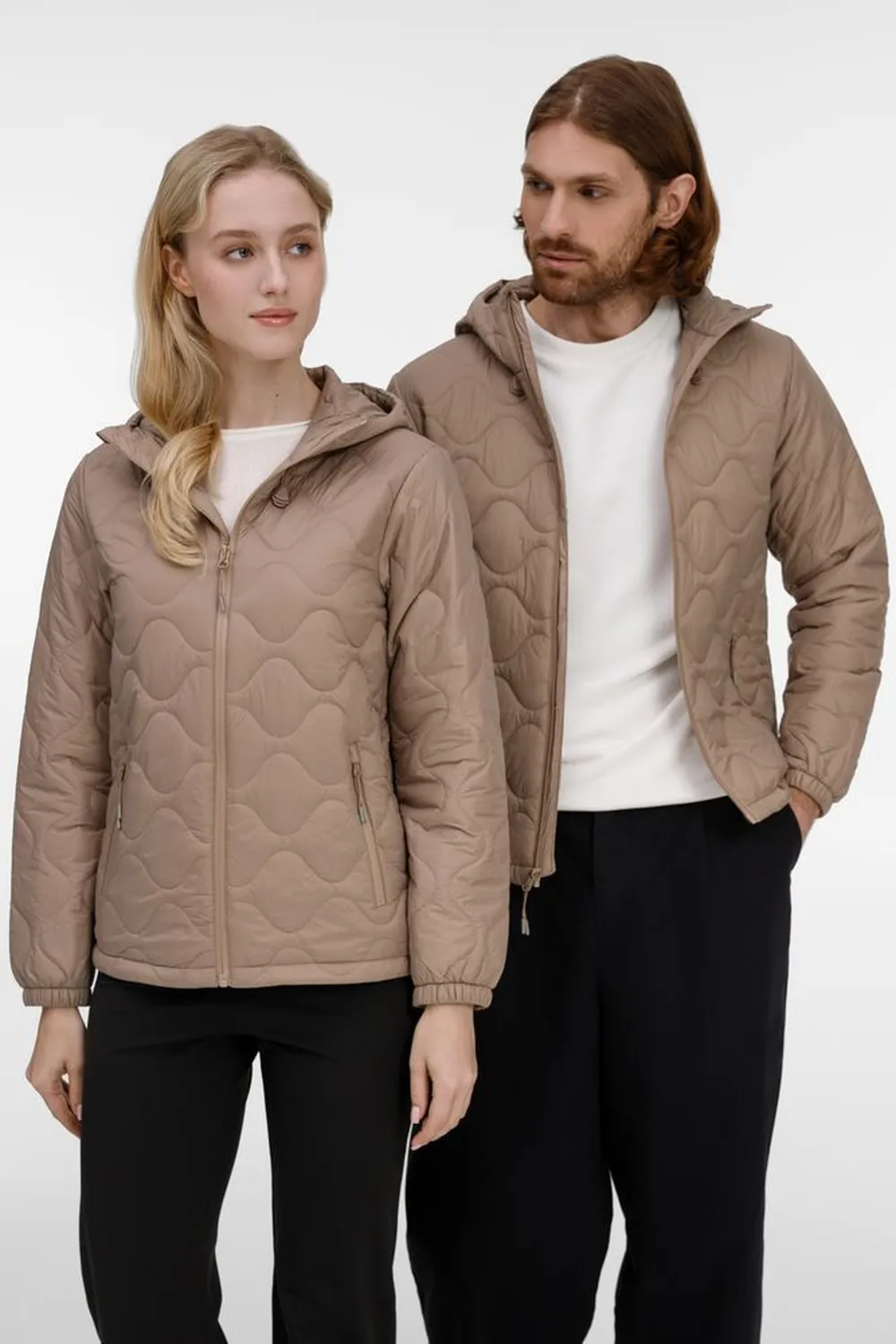 Куртка унисекс Tarnaby, бежевая, размер XXL заказать онлайн с вашим дизайном на заказ в Москве и области