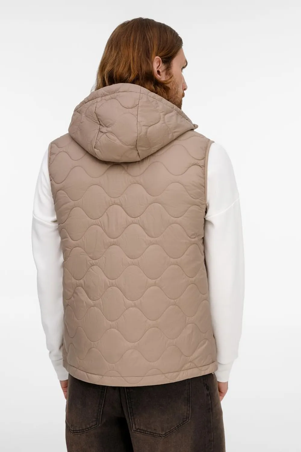 Жилет унисекс Tarnaby, бежевый, размер L заказать онлайн с вашим дизайном на заказ в Москве и области