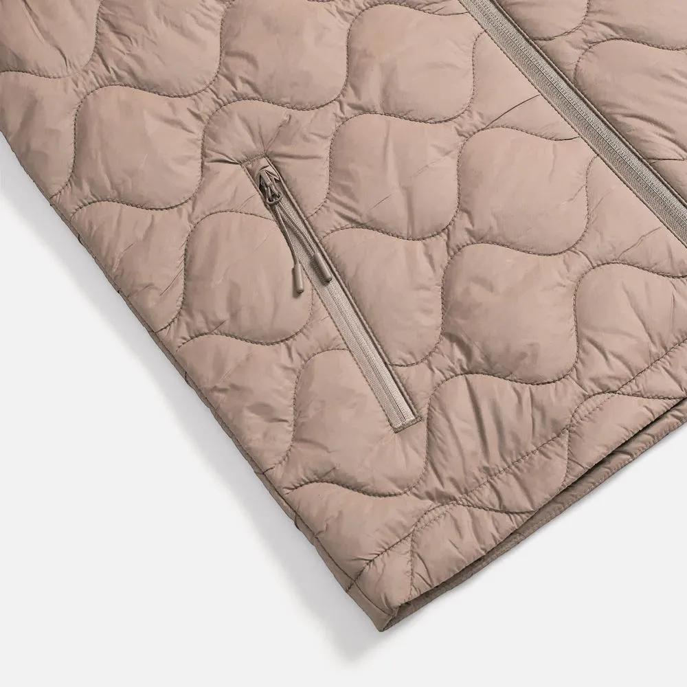 Жилет унисекс Tarnaby, бежевый, размер L заказать онлайн с вашим дизайном на заказ в Москве и области