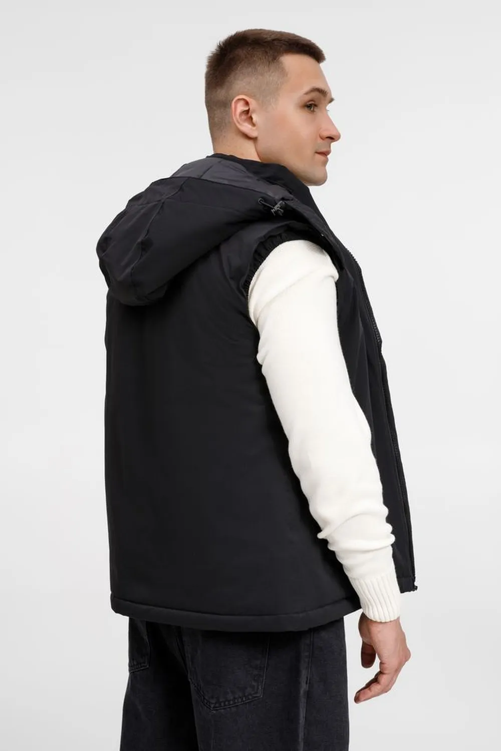 Жилет унисекс Sfera, черный заказать онлайн с вашим дизайном на заказ в Москве и области