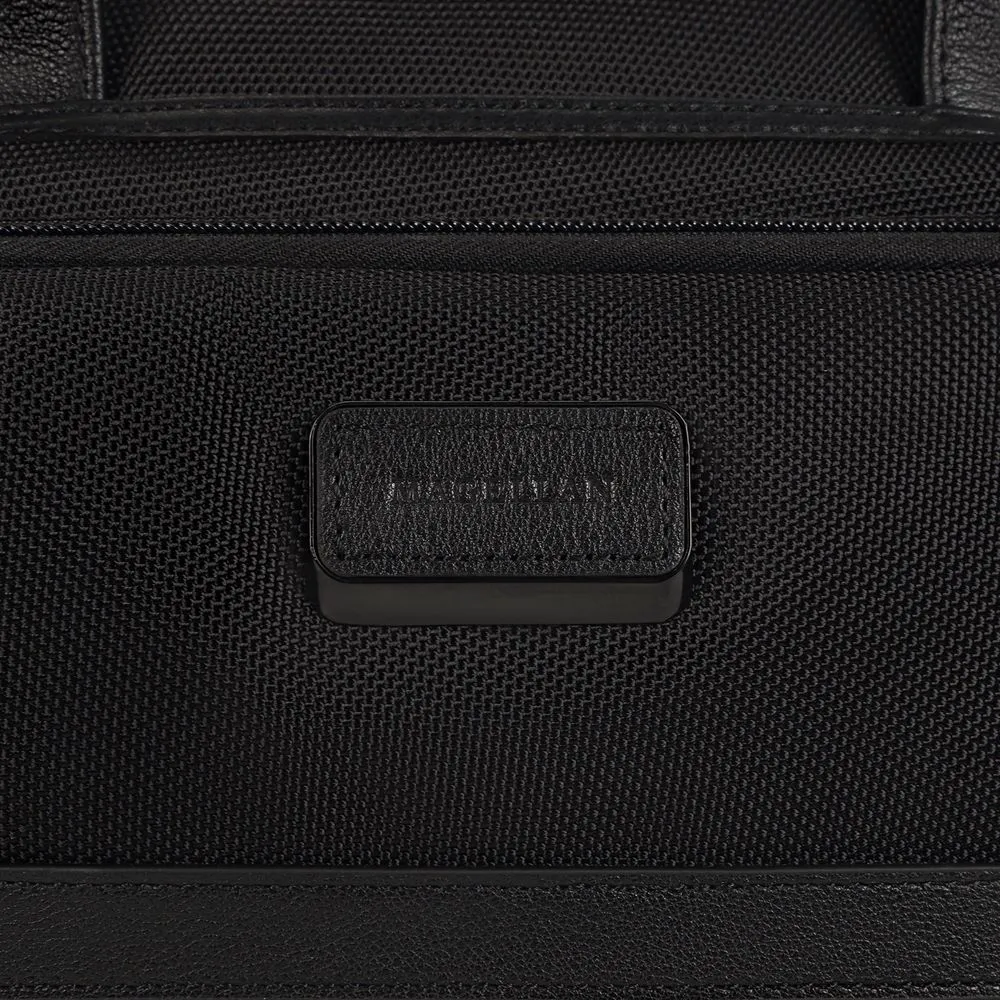 Сумка для ноутбука Santiago Nylon, черная заказать онлайн с вашим дизайном на заказ в Москве и области