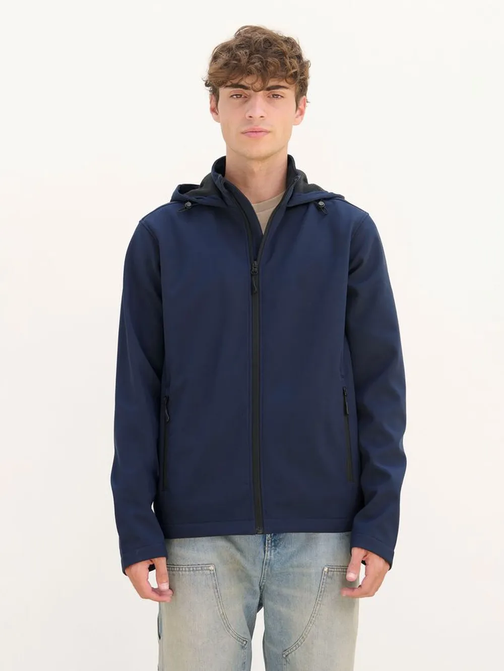 Куртка софтшелл с капюшоном мужская Race Men, черная, размер M заказать онлайн с вашим дизайном на заказ в Москве и области