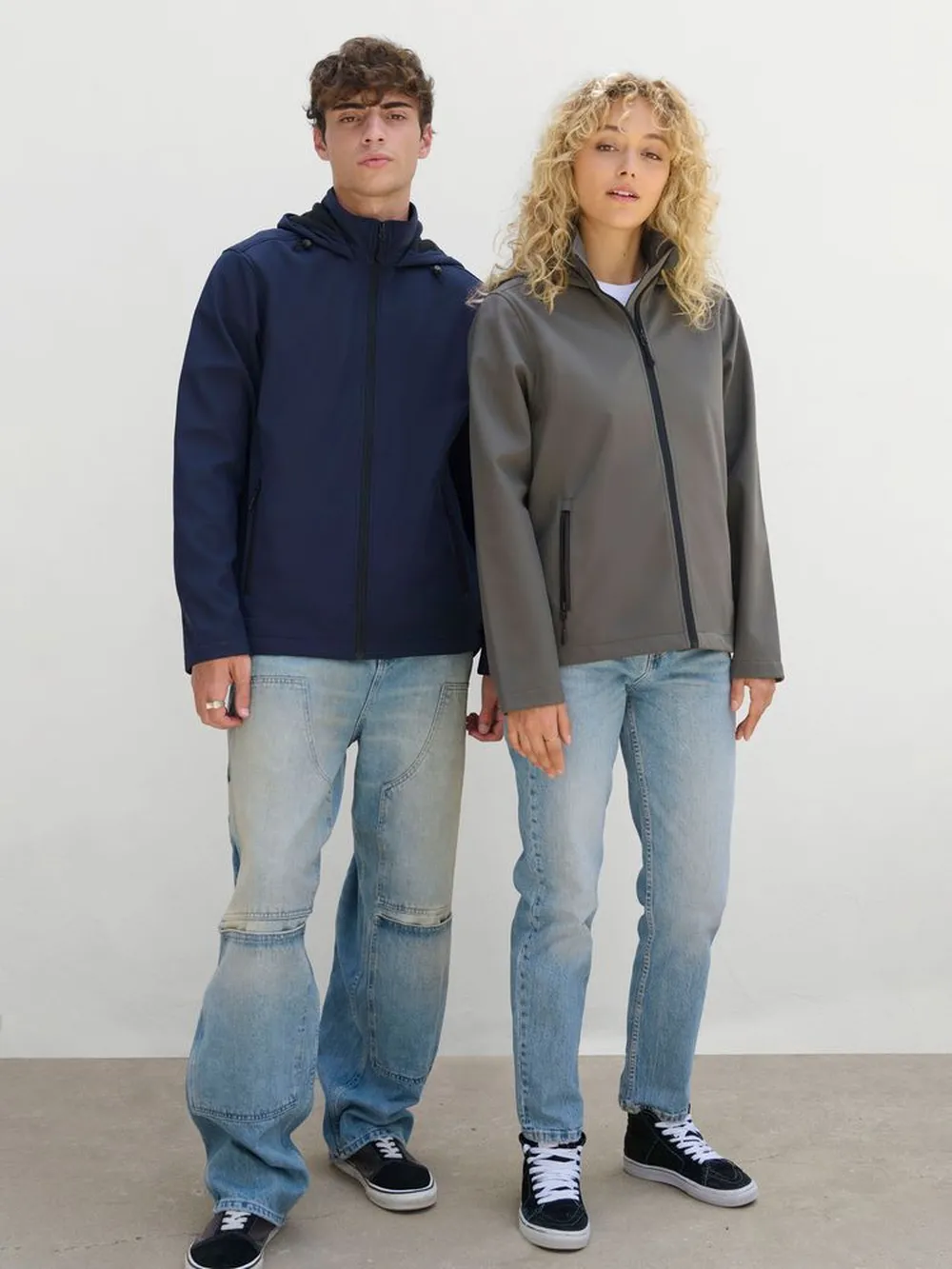 Куртка софтшелл с капюшоном женская Race Women, темно-серая, размер L заказать онлайн с вашим дизайном на заказ в Москве и области