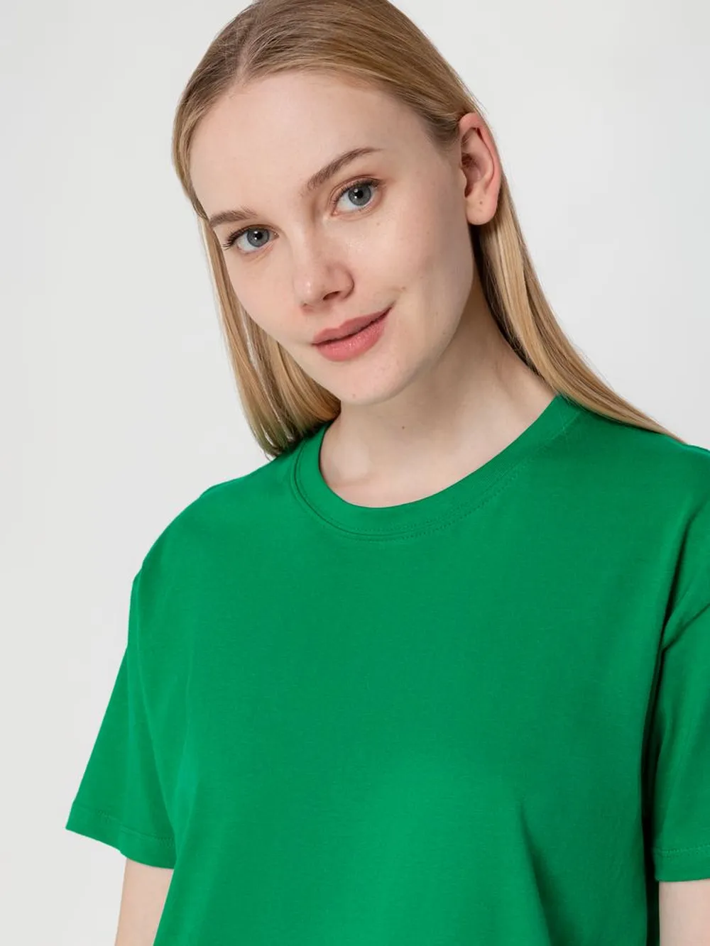 Футболка унисекс Regent 150, темно-зеленая заказать онлайн с вашим дизайном на заказ в Москве и области