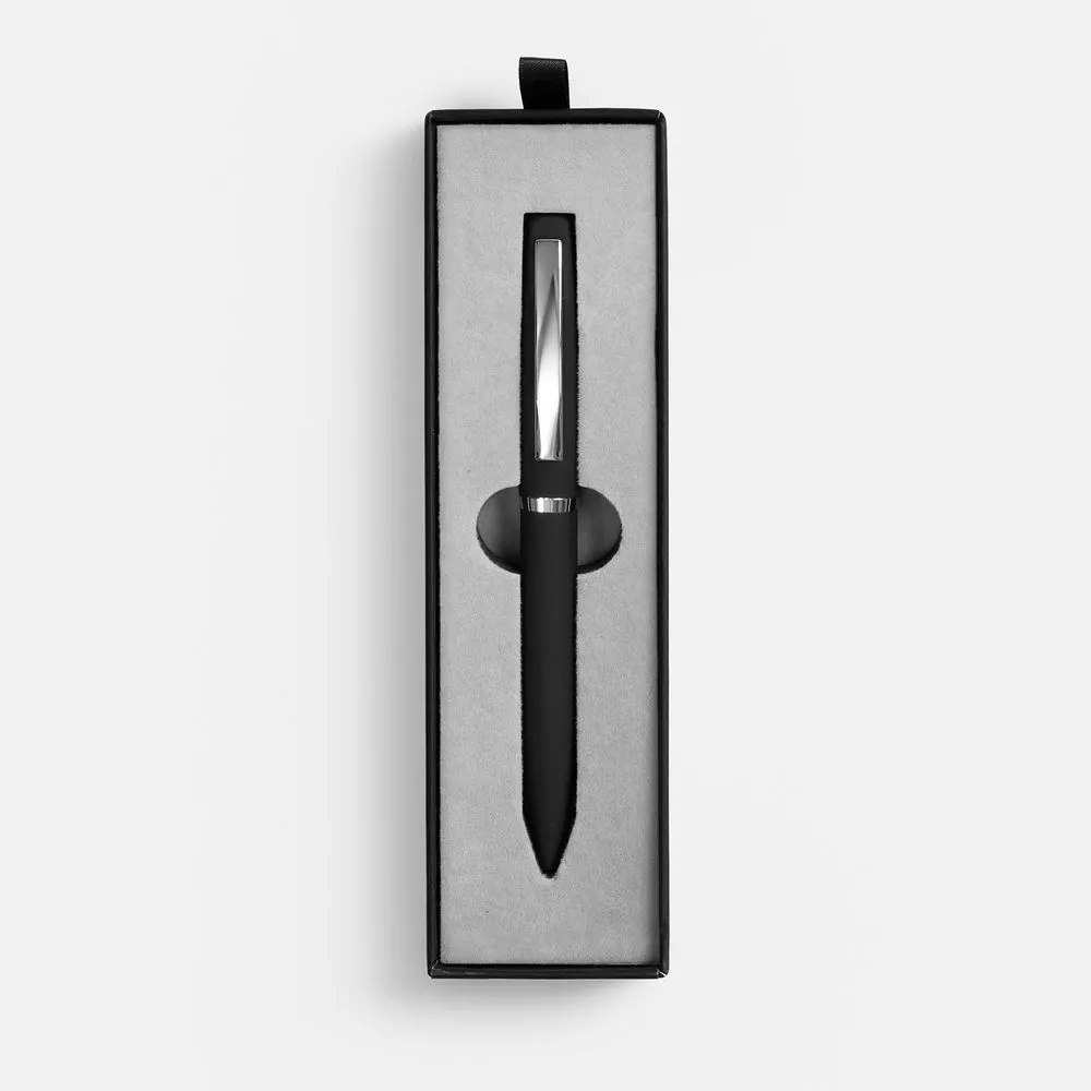 Ручка шариковая Bolt Soft Touch в футляре, черная заказать онлайн с вашим дизайном на заказ в Москве и области