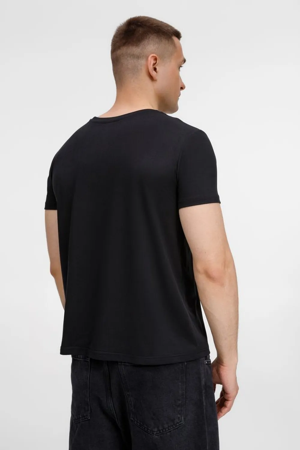 Футболка унисекс Senti, черная, размер S заказать онлайн с вашим дизайном на заказ в Москве и области