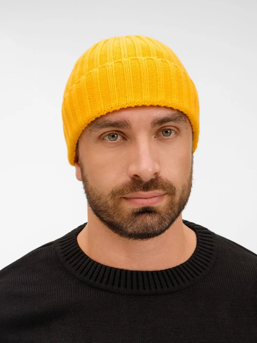 Шапка Faculty, желтая заказать онлайн с вашим дизайном на заказ в Москве и области