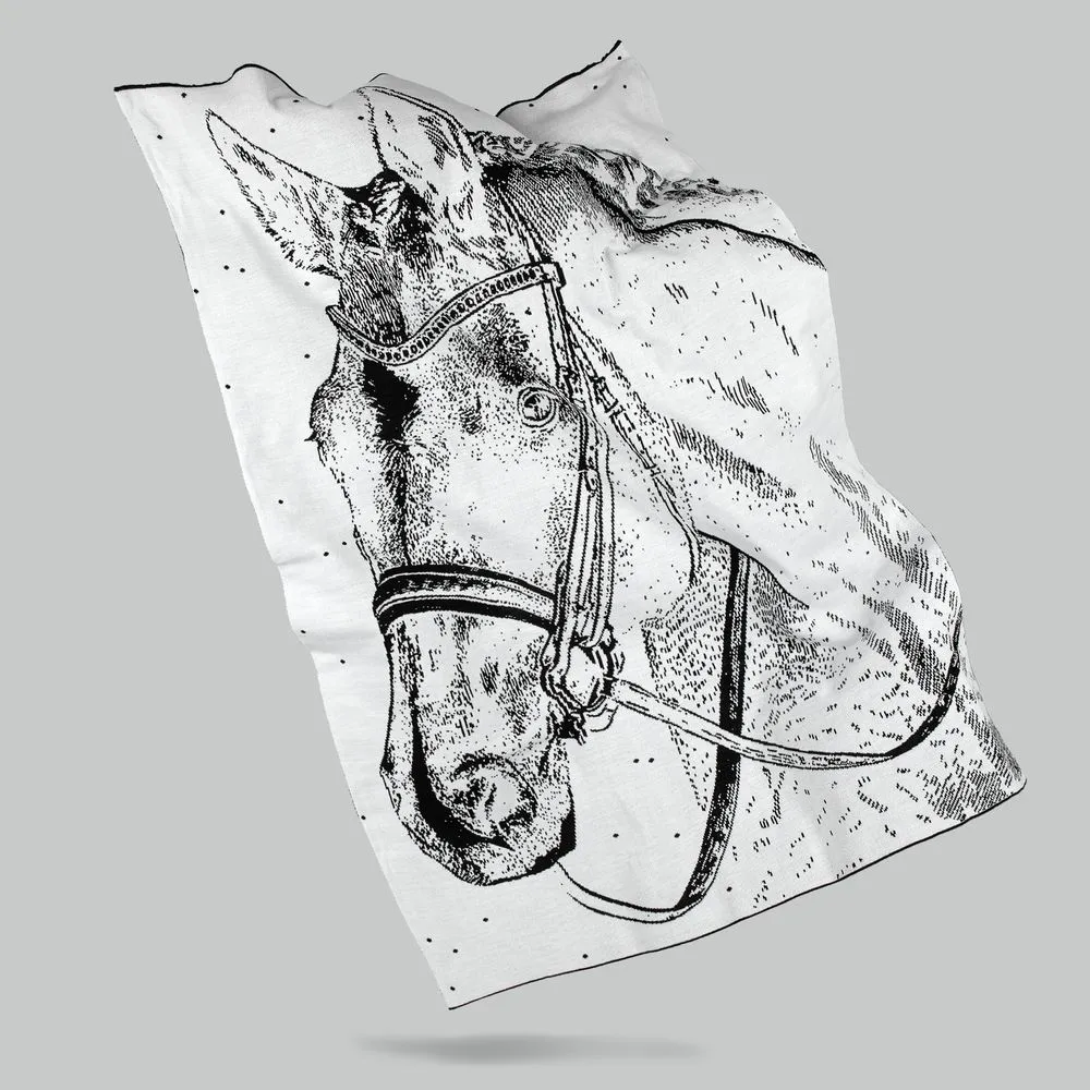 Плед «Вороной» заказать онлайн с вашим дизайном на заказ в Москве и области