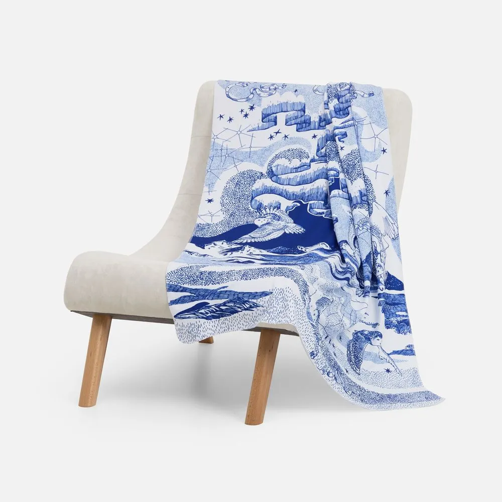 Флисовый плед «Чудеса прилетели» заказать онлайн с вашим дизайном на заказ в Москве и области