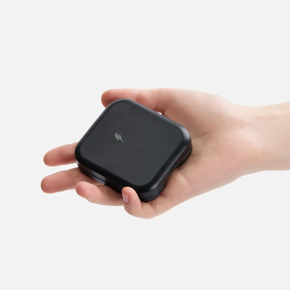 Складная станция беспроводной зарядки Trilogic, черная заказать онлайн с вашим дизайном на заказ в Москве и области