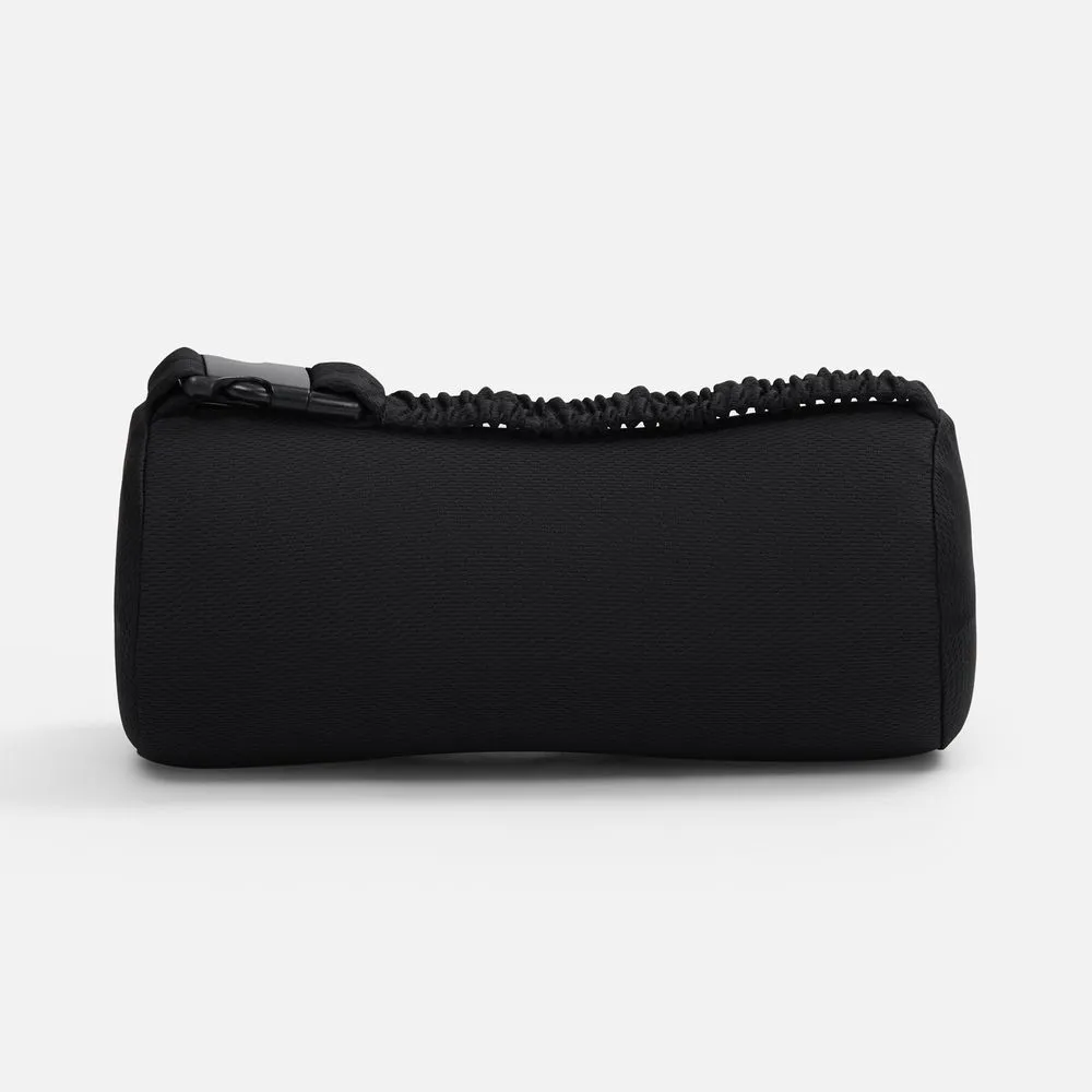 Подушка автомобильная на подголовник Roadie, черная заказать онлайн с вашим дизайном на заказ в Москве и области