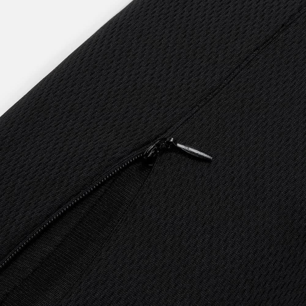 Подушка CampChamp, черная заказать онлайн с вашим дизайном на заказ в Москве и области