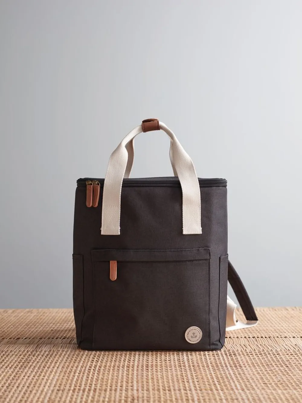 Рюкзак-холодильник Sortino, черный заказать онлайн с вашим дизайном на заказ в Москве и области