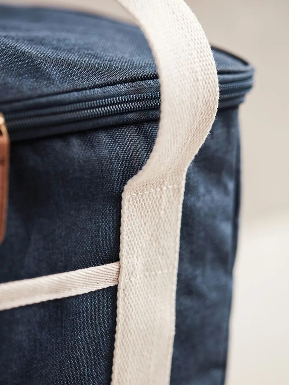 Cумка-холодильник Sortino, синяя заказать онлайн с вашим дизайном на заказ в Москве и области