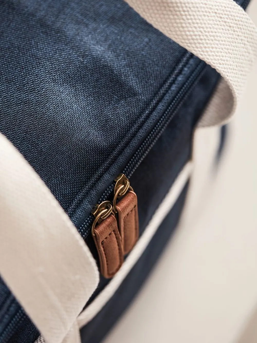 Cумка-холодильник Sortino, синяя заказать онлайн с вашим дизайном на заказ в Москве и области