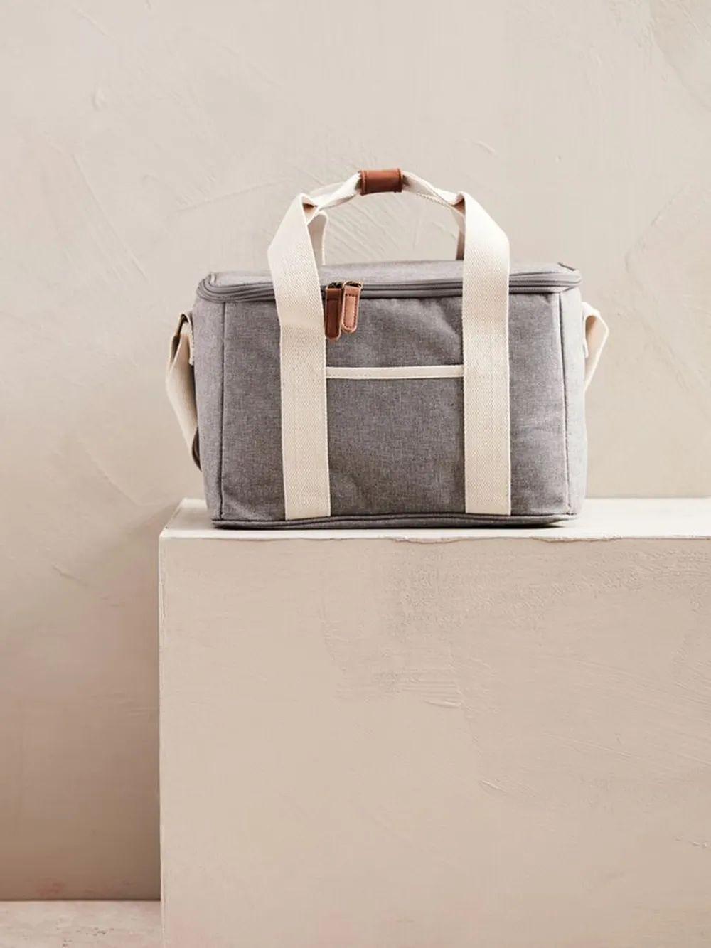 Cумка-холодильник Sortino, серая заказать онлайн с вашим дизайном на заказ в Москве и области