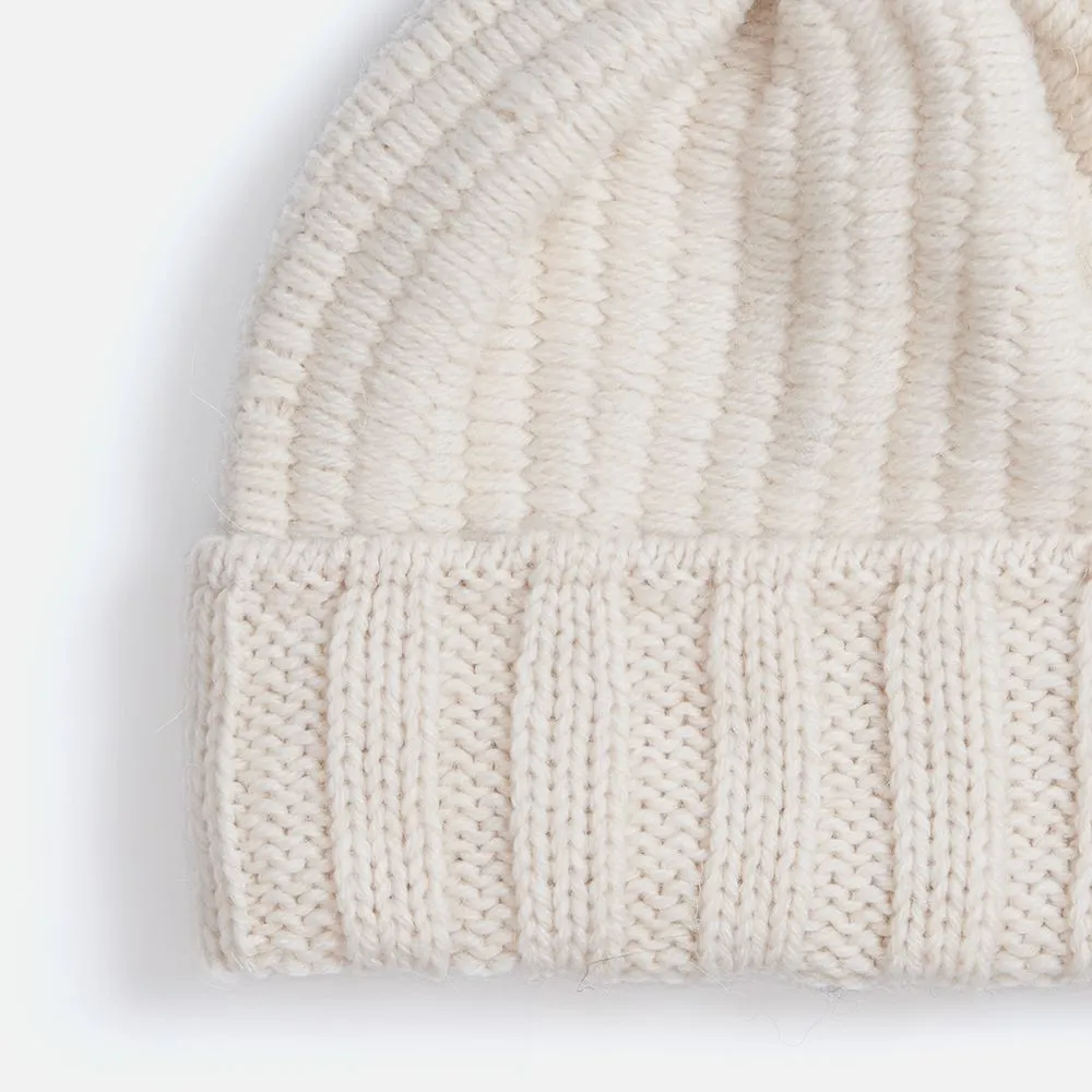 Шапка Frissonelle, жемчужно-белая заказать онлайн с вашим дизайном на заказ в Москве и области