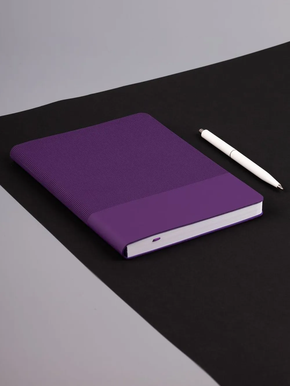 Ежедневник Vale, недатированный, фиолетовый заказать онлайн с вашим дизайном на заказ в Москве и области