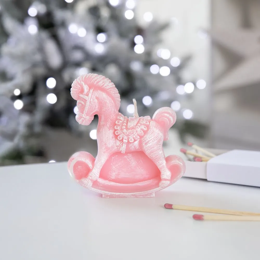 Свеча фигурная «Лошадка-качалка», розовая заказать онлайн с вашим дизайном на заказ в Москве и области