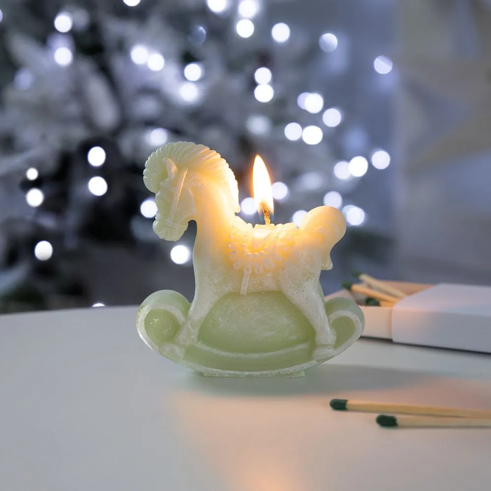Свеча фигурная «Лошадка-качалка», светло-зеленая заказать онлайн с вашим дизайном на заказ в Москве и области
