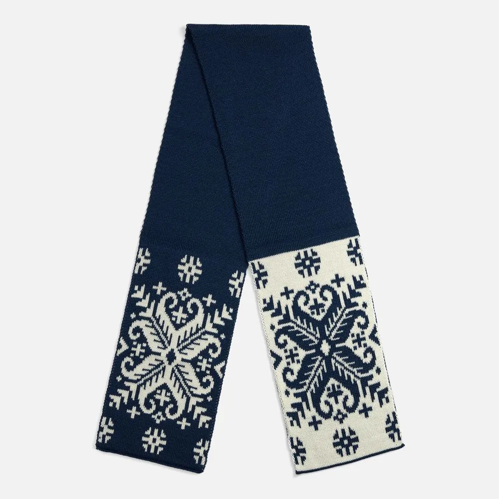 Шарф Wintertude M, синий с белым заказать онлайн с вашим дизайном на заказ в Москве и области