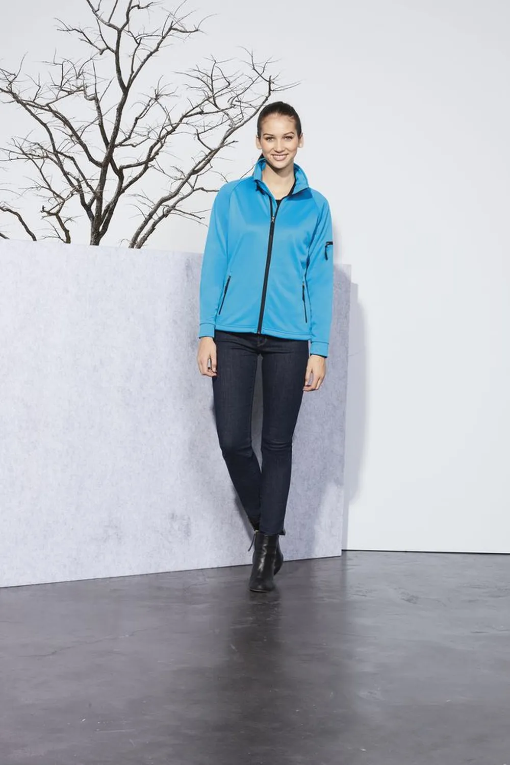 Куртка флисовая женская New Look Women 250, красная заказать онлайн с вашим дизайном на заказ в Москве и области