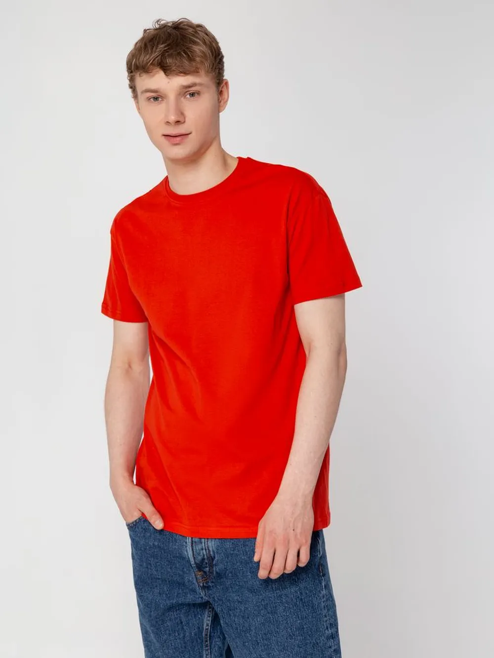 Футболка унисекс T-Bolka 160, красная, размер 4XL заказать онлайн с вашим дизайном на заказ в Москве и области