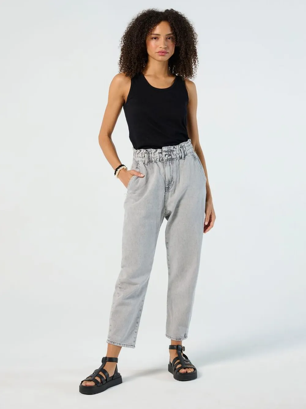 Майка женская Jane 150, белая, размер S заказать онлайн с вашим дизайном на заказ в Москве и области