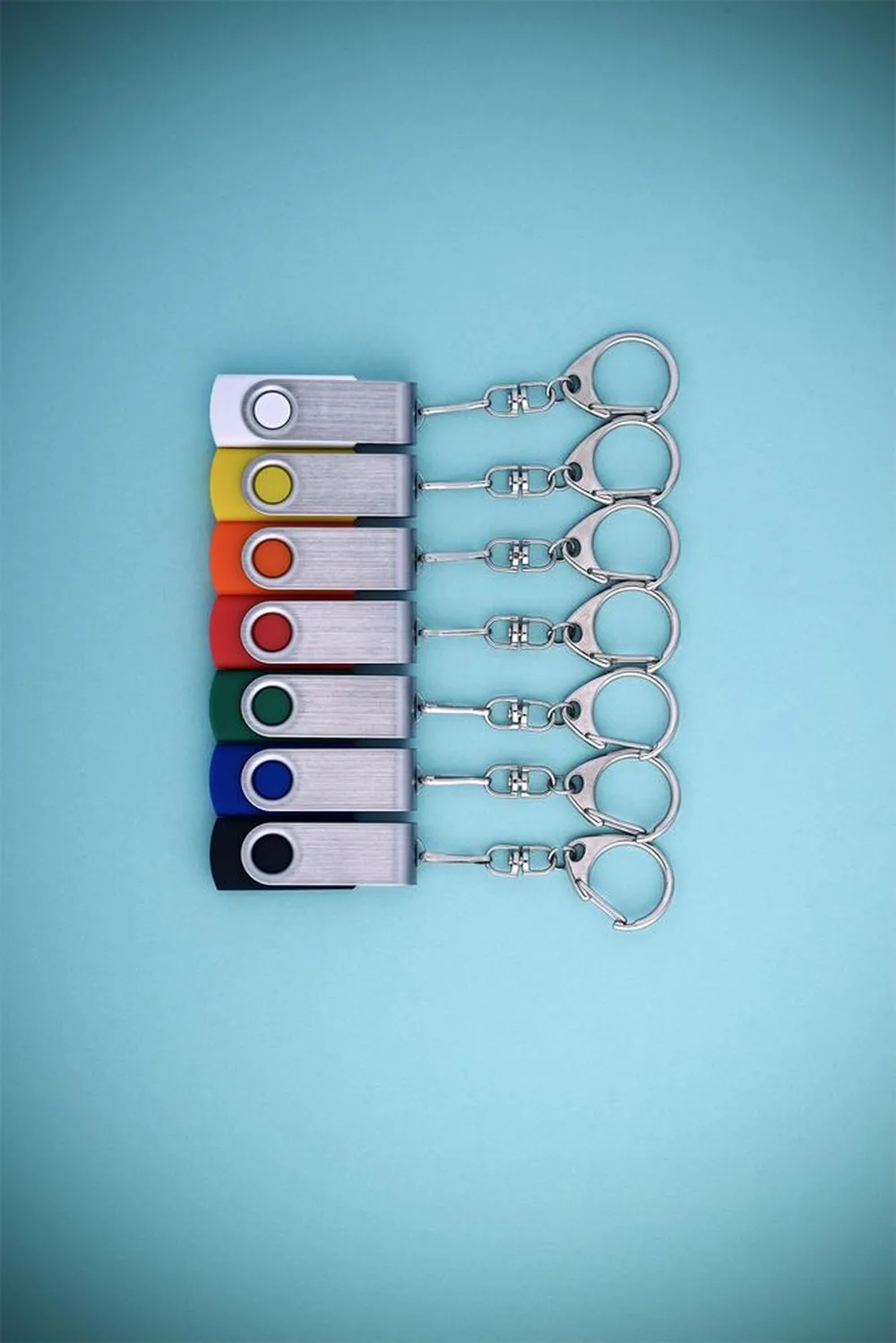 Флешка Twist, оранжевая, 8 Гб заказать онлайн с вашим дизайном на заказ в Москве и области