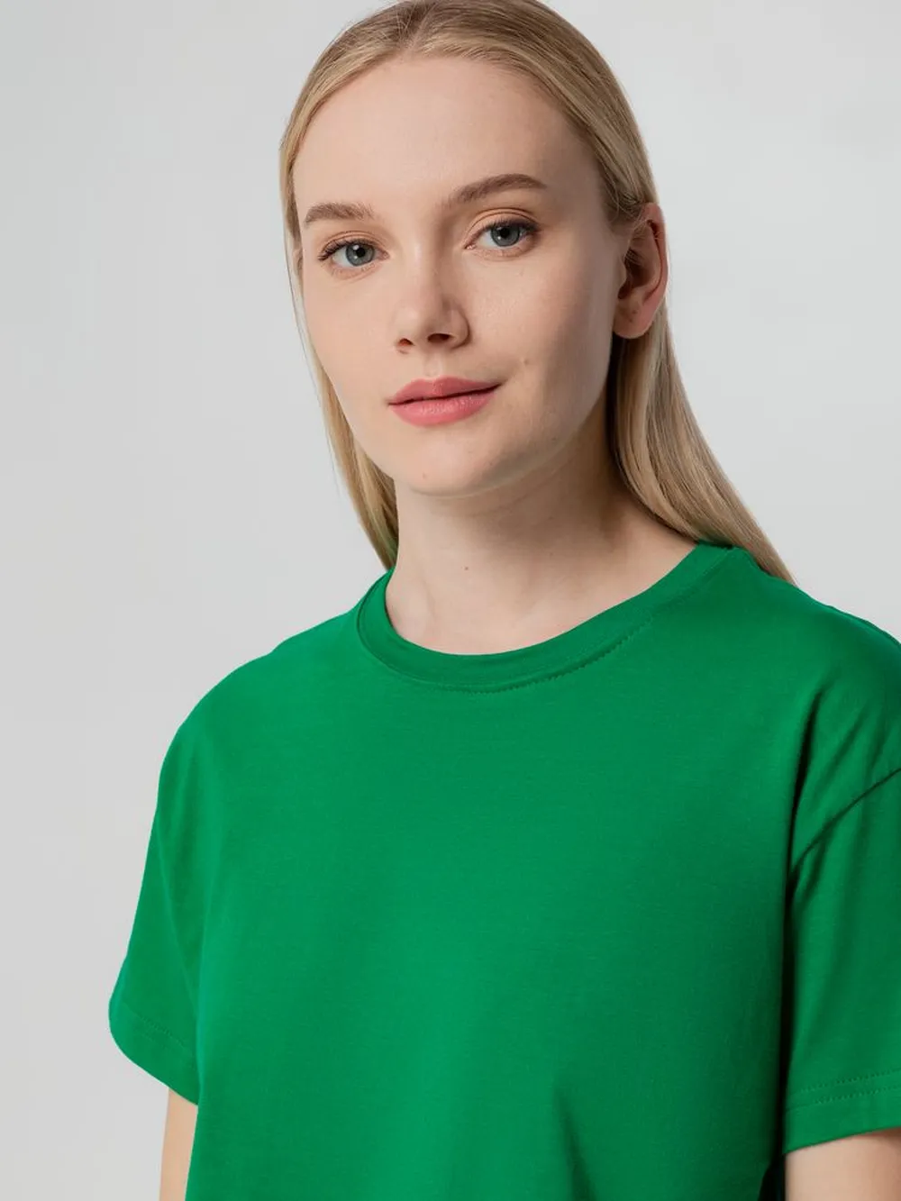 Футболка унисекс T-bolka 140, темно-зеленая заказать онлайн с вашим дизайном на заказ в Москве и области