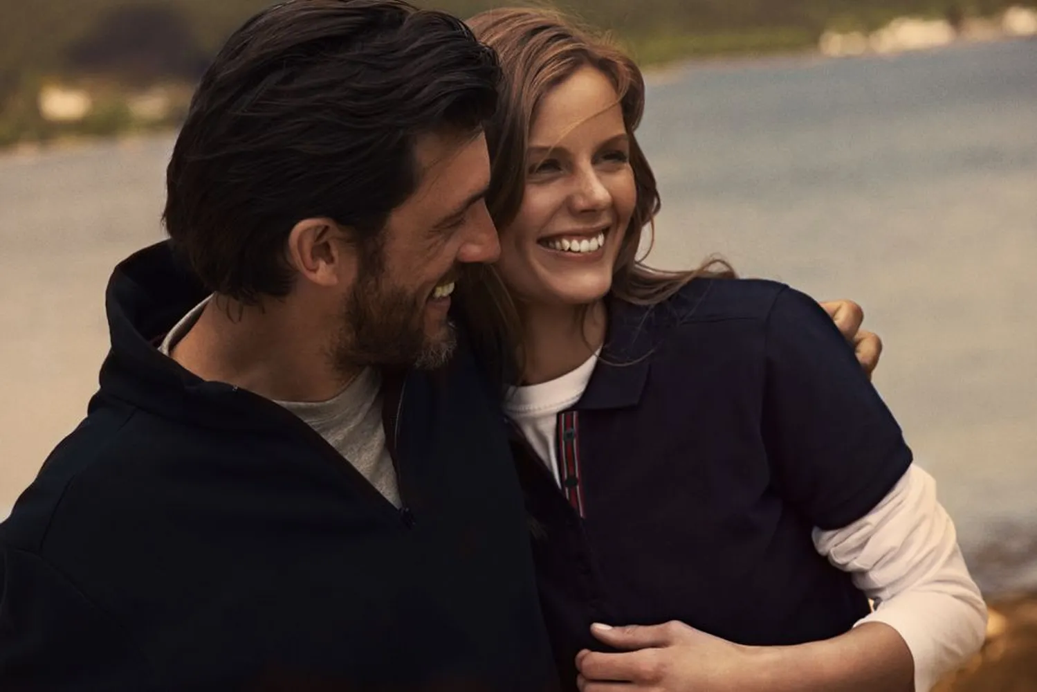 Рубашка поло мужская Avon, белая заказать онлайн с вашим дизайном на заказ в Москве и области