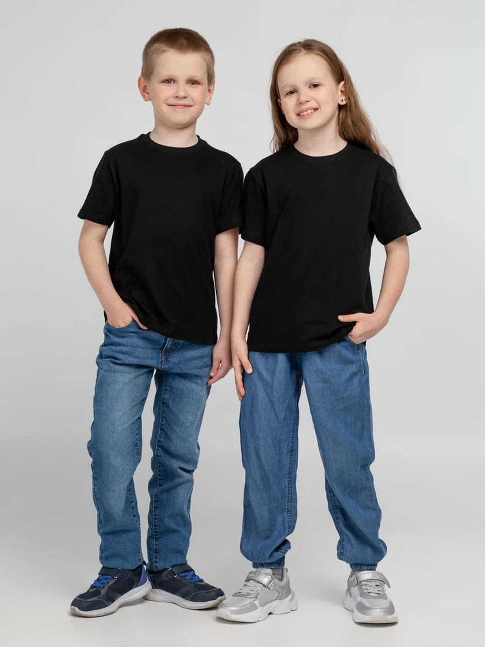 Футболка детская Regent Kids 150, черная заказать онлайн с вашим дизайном на заказ в Москве и области
