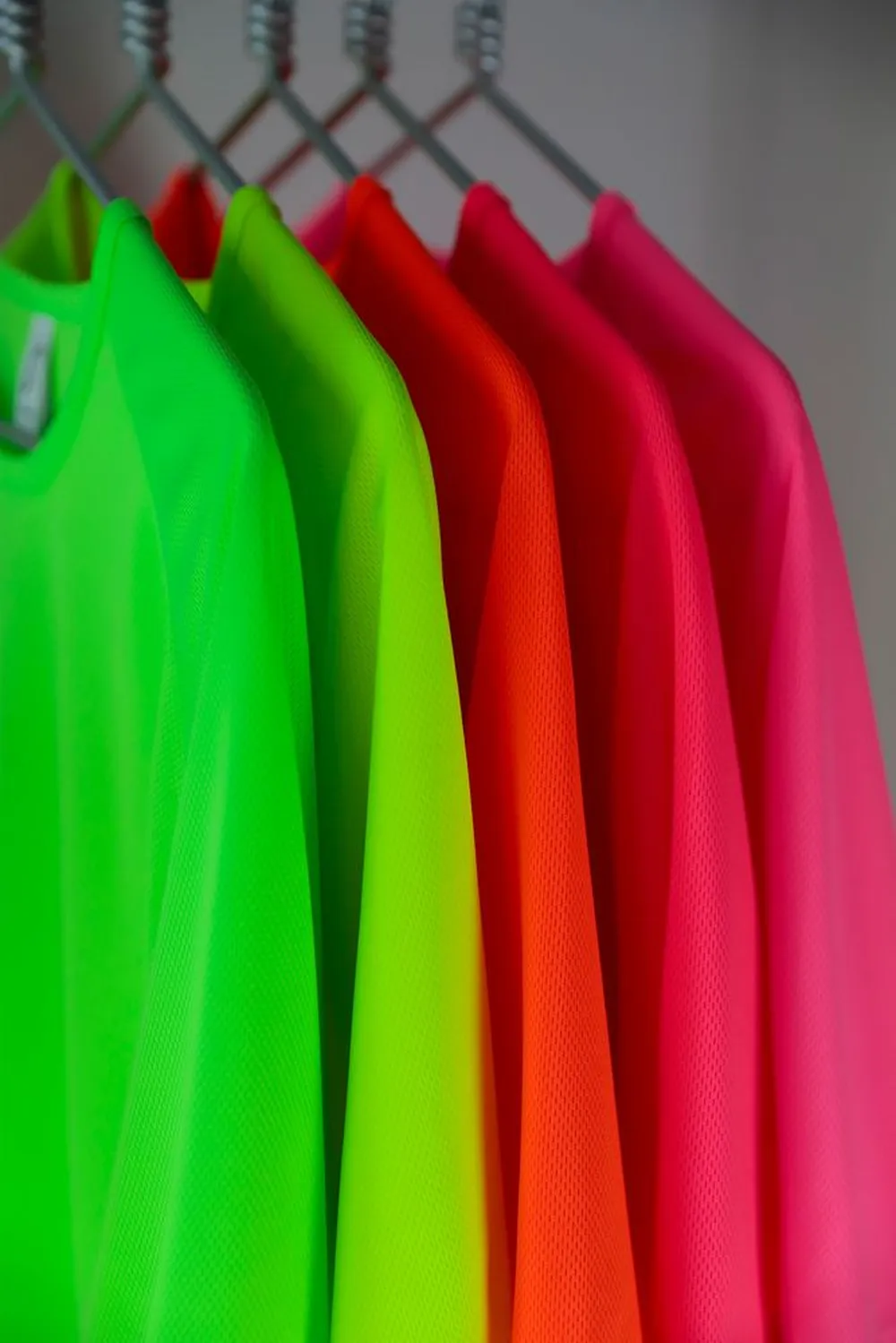 Футболка унисекс Sporty 140 зеленый неон, размер XS заказать онлайн с вашим дизайном на заказ в Москве и области