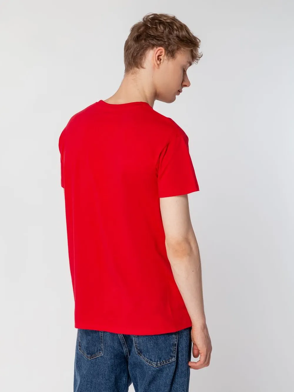 Футболка унисекс Regent 150, ярко-розовая (фуксия) заказать онлайн с вашим дизайном на заказ в Москве и области