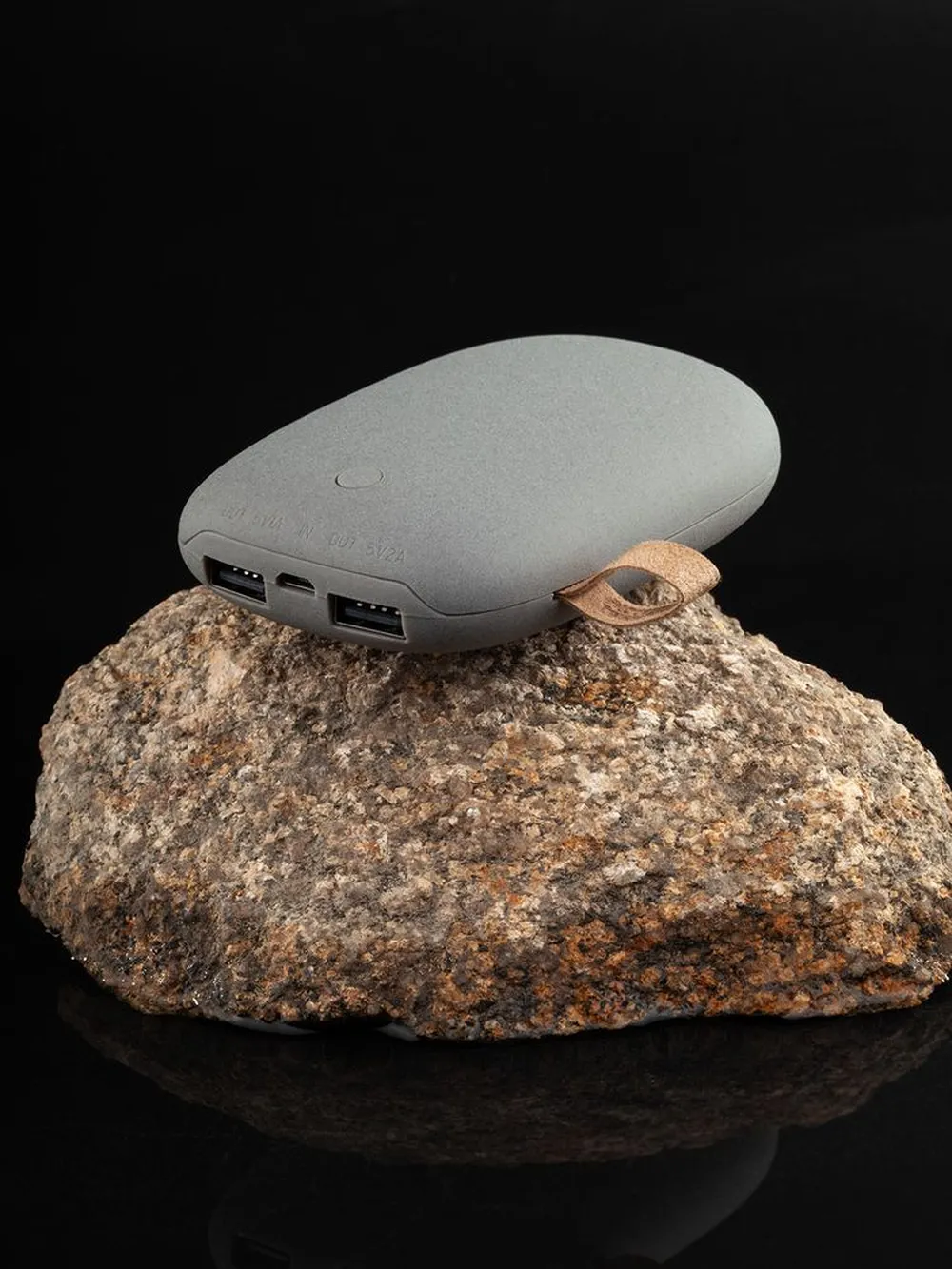 Внешний аккумулятор Pebble 7800 мАч, серый заказать онлайн с вашим дизайном на заказ в Москве и области