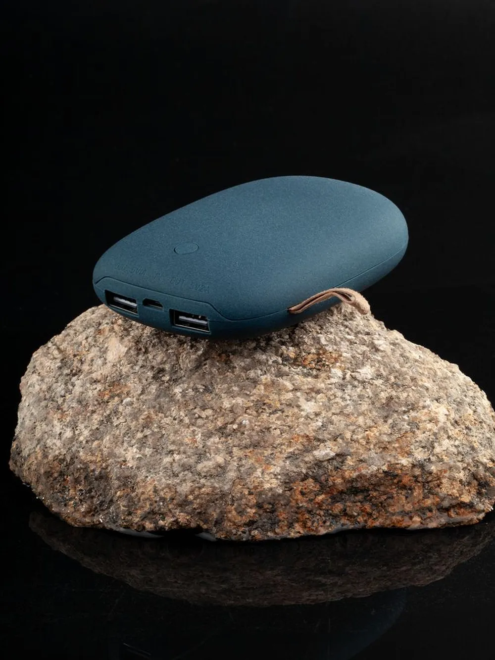 Внешний аккумулятор Pebble 7800 мАч, серо-синий заказать онлайн с вашим дизайном на заказ в Москве и области