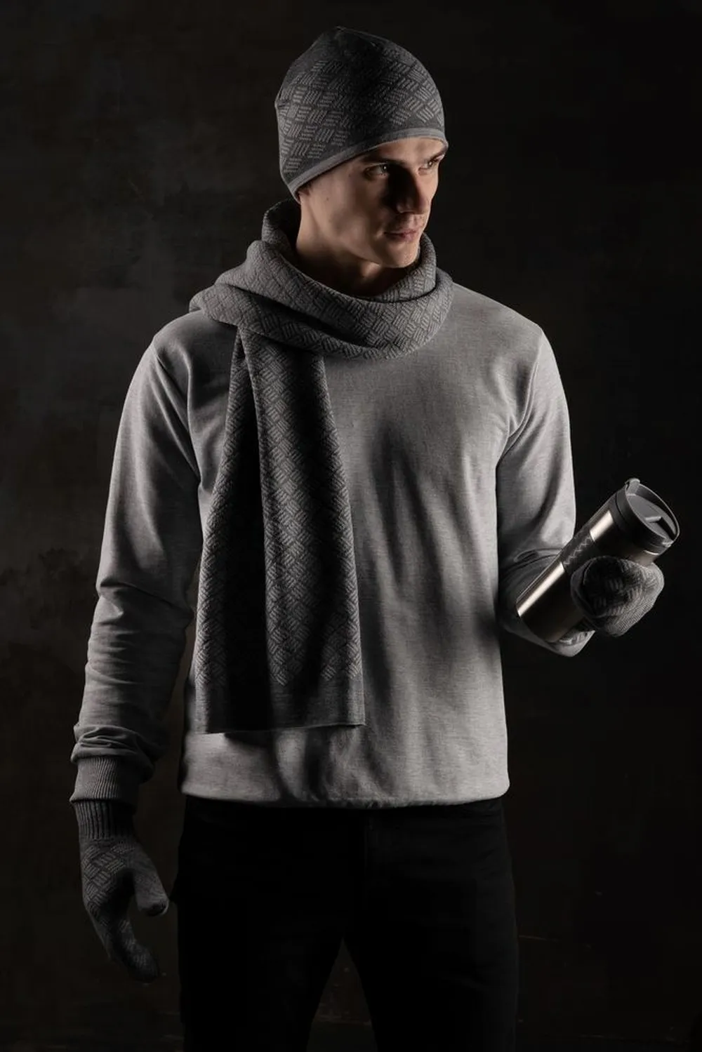 Термостакан Hard Work, вакуумный, серебристый заказать онлайн с вашим дизайном на заказ в Москве и области