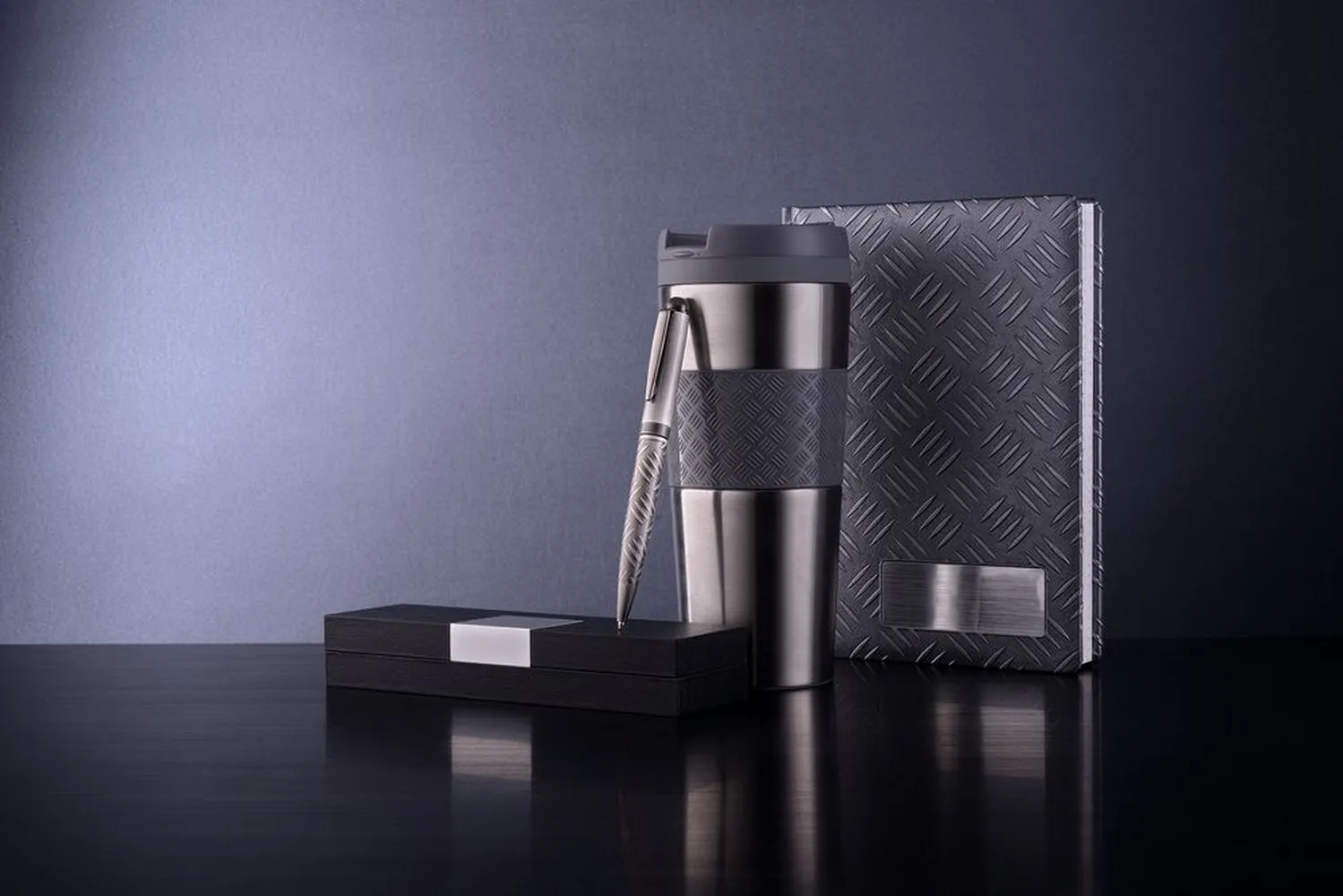 Термостакан Hard Work, вакуумный, серебристый заказать онлайн с вашим дизайном на заказ в Москве и области