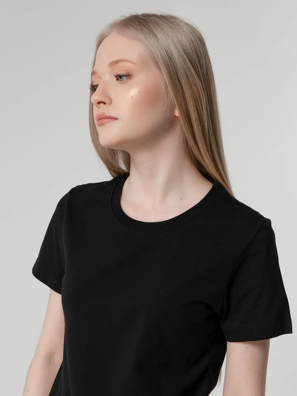 Футболка женская T-bolka Lady, черная, размер M заказать онлайн с вашим дизайном на заказ в Москве и области