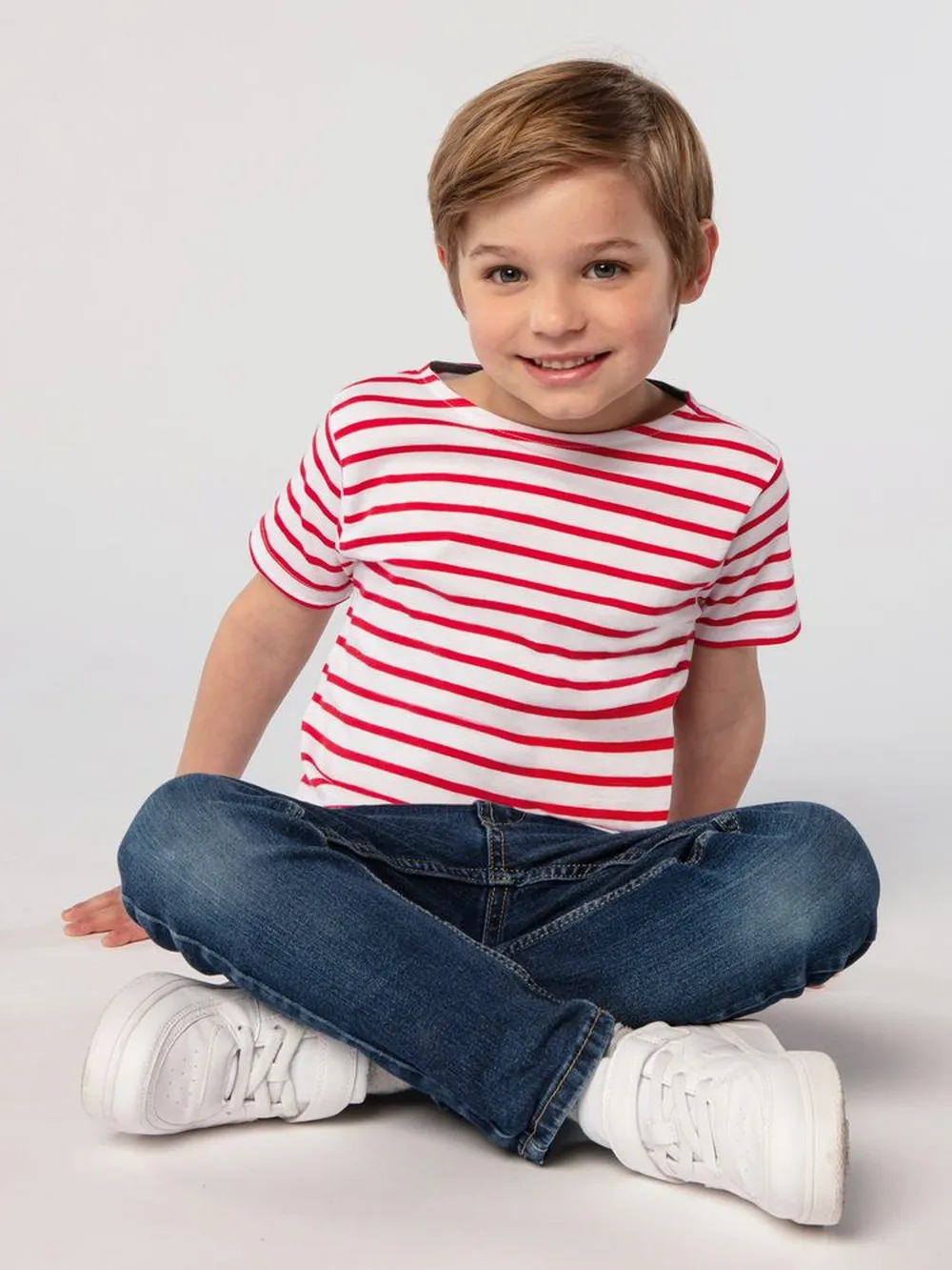 Футболка детская Miles Kids белая с красным заказать онлайн с вашим дизайном на заказ в Москве и области