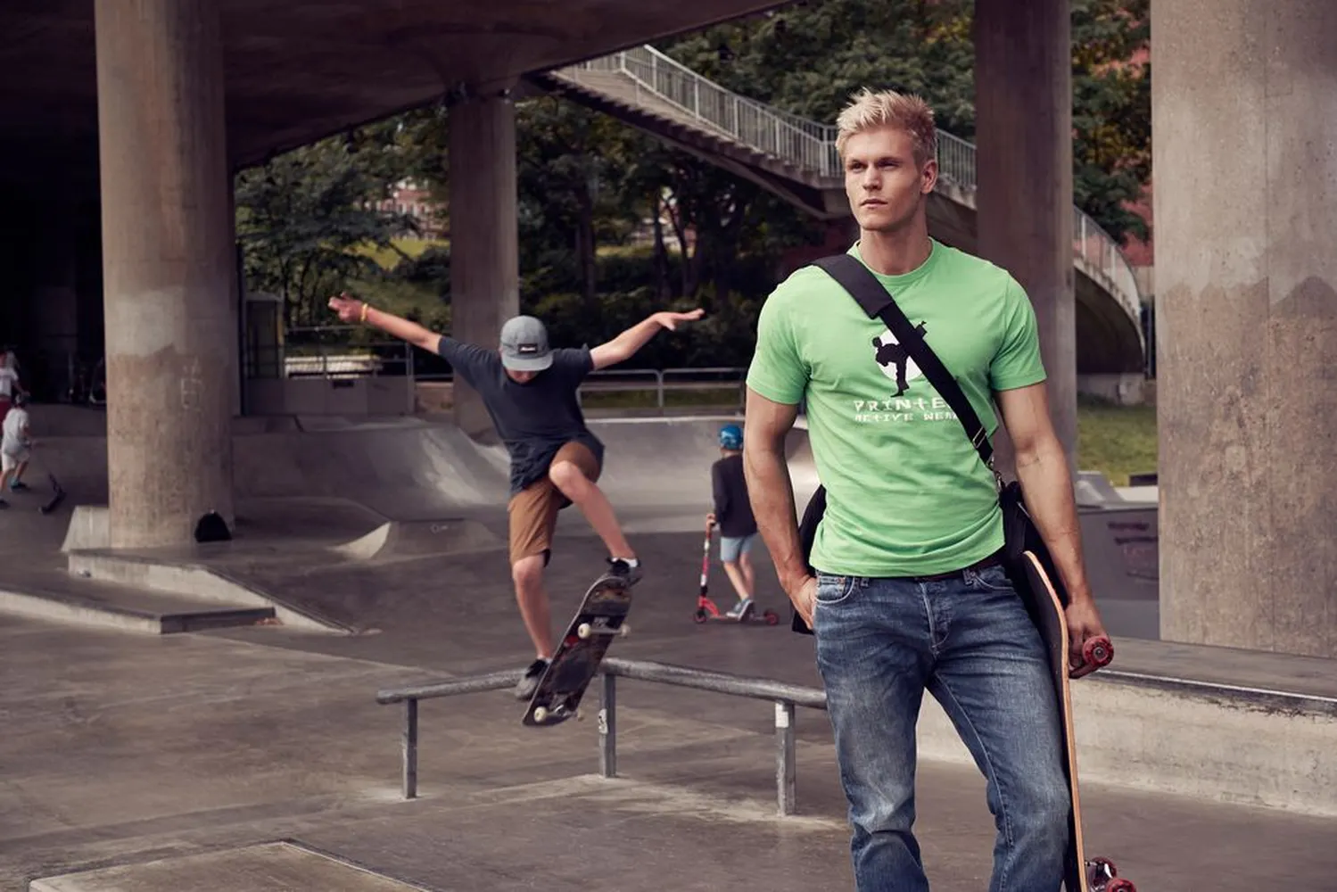 Футболка мужская Heavy голубая, размер S заказать онлайн с вашим дизайном на заказ в Москве и области