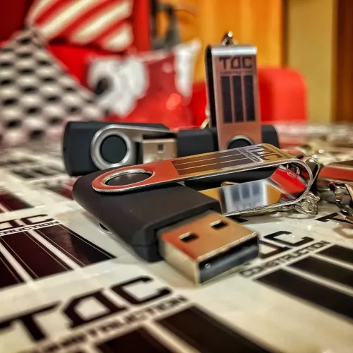 флешки и для вас на заказ в Москве, области, да где угодно!