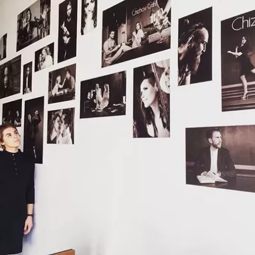 Оформление галереи в Chizov Cafe, г. Королёв и для вас на заказ в Москве, области, да где угодно!